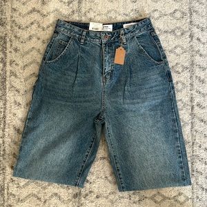 Slouch Mom Jeans size 6